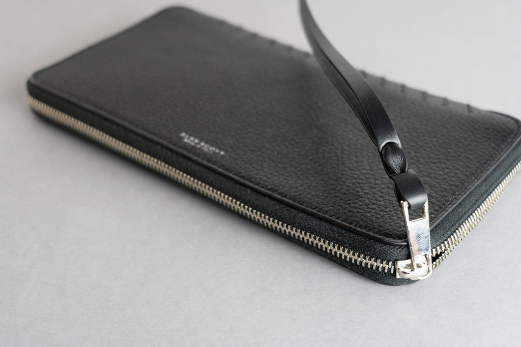 GOSHAWK TRAVEL ORGANISER