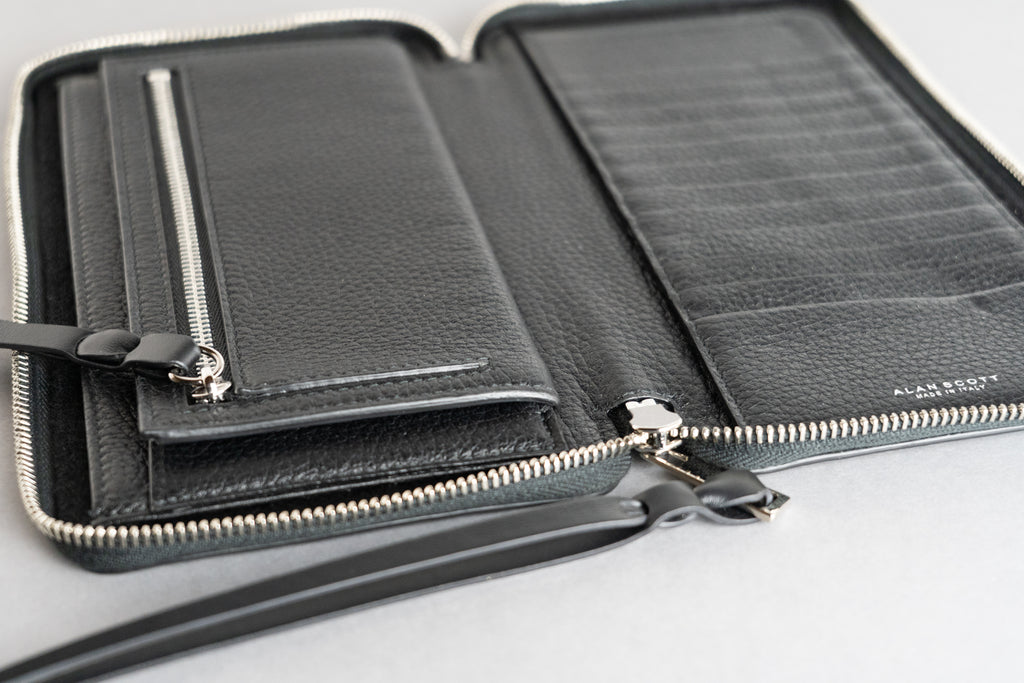 GOSHAWK TRAVEL ORGANISER