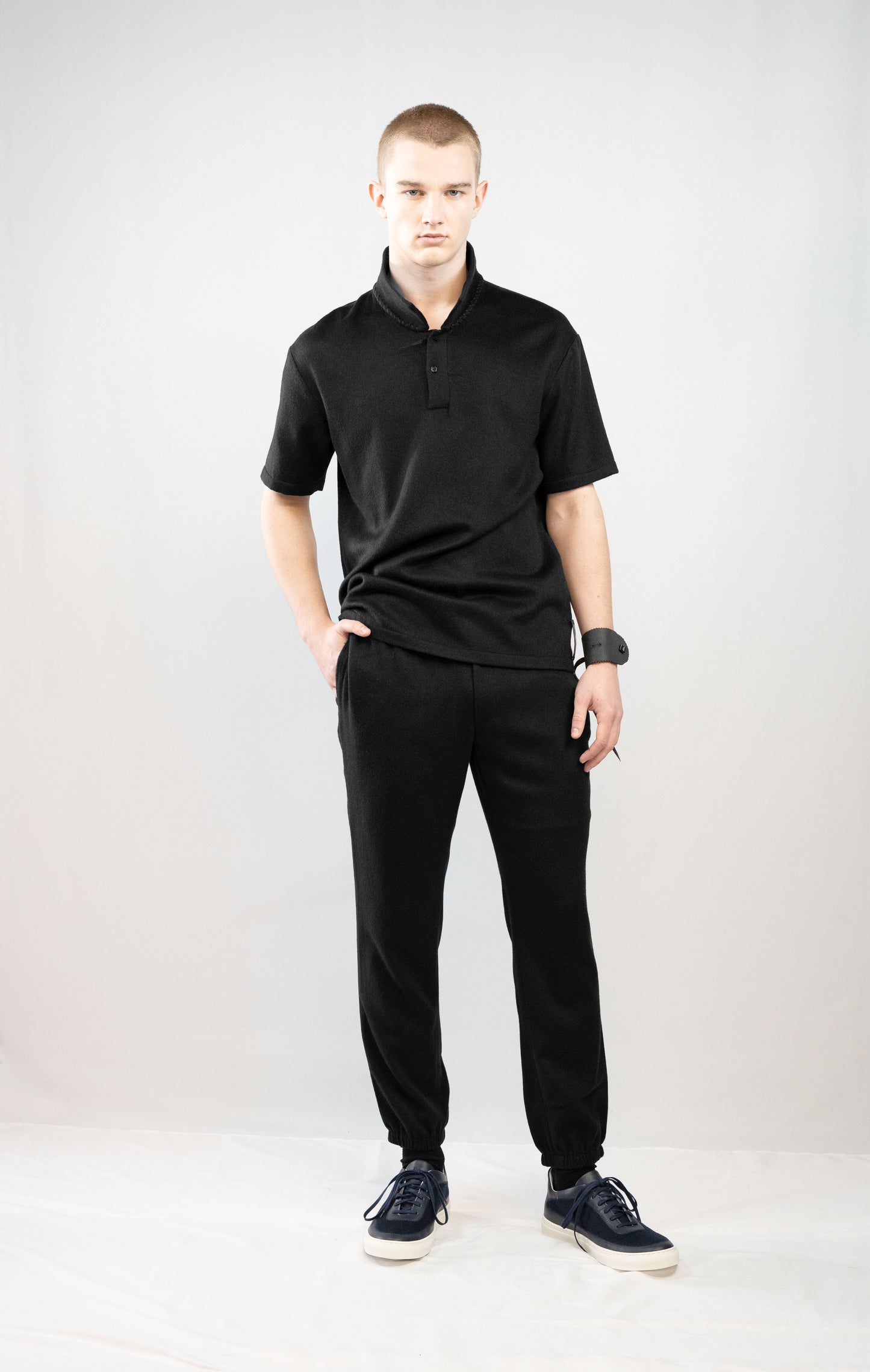 MERLIN JOGGER cuff black