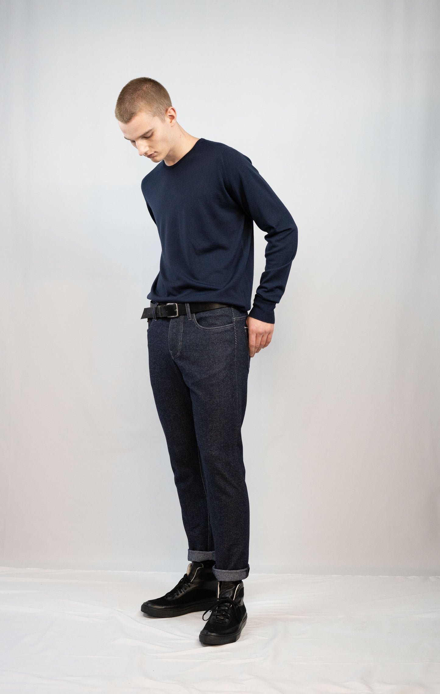 KESTREL KNIT CREW navy