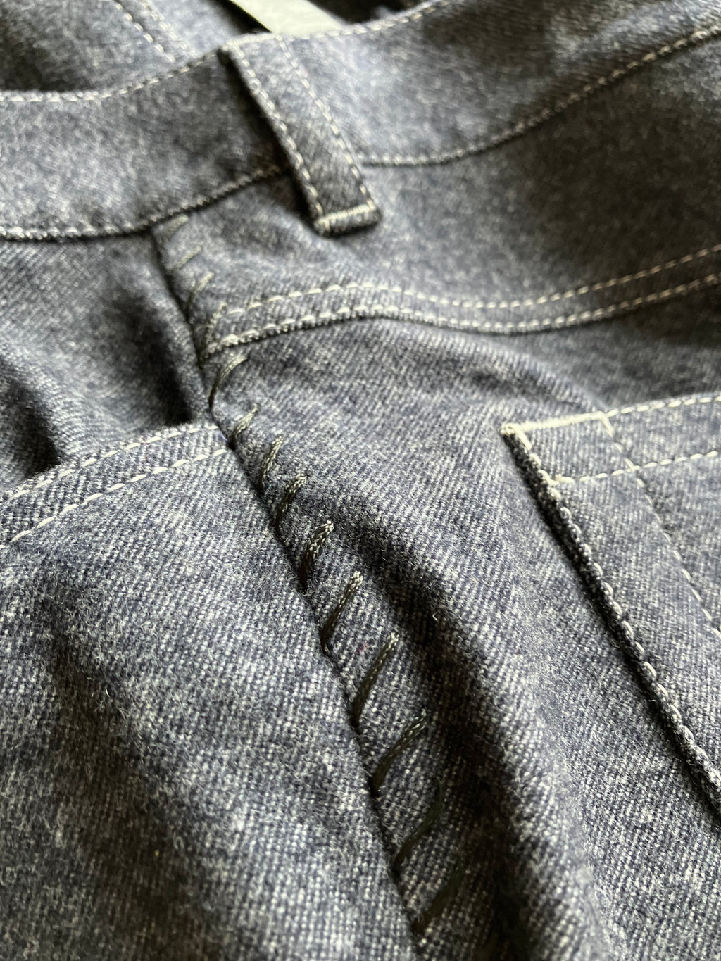 カシミアストレッチデニムジーンズ