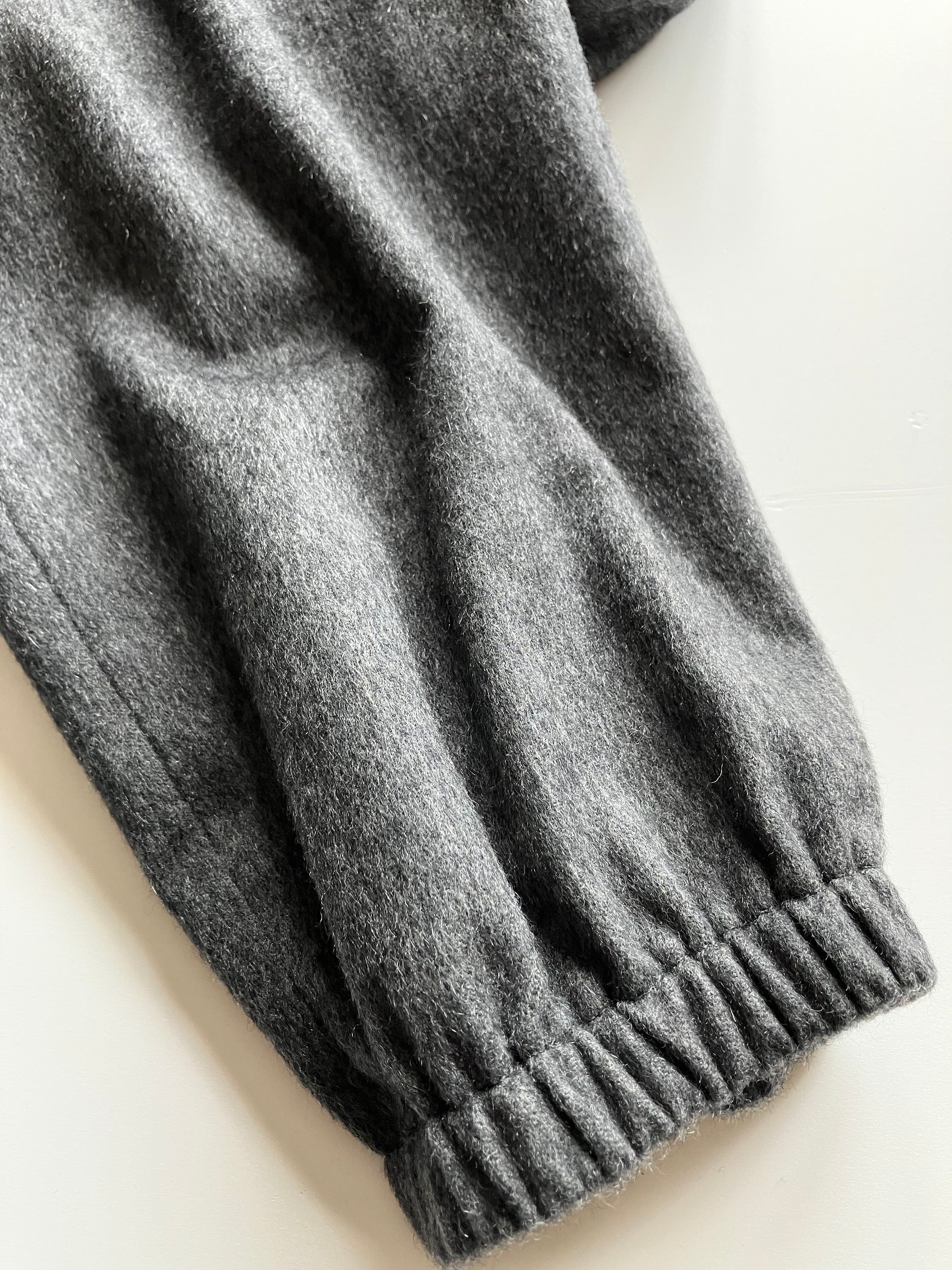 カフ付きカシミアストレッチジョガー グレー