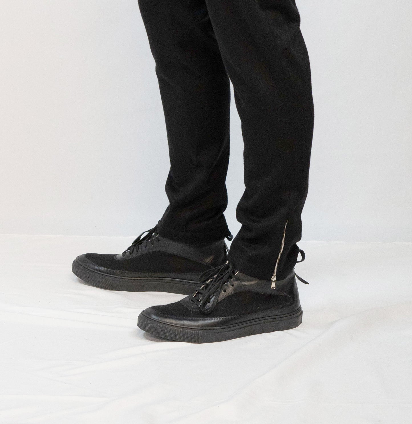 MERLIN JOGGER zip black