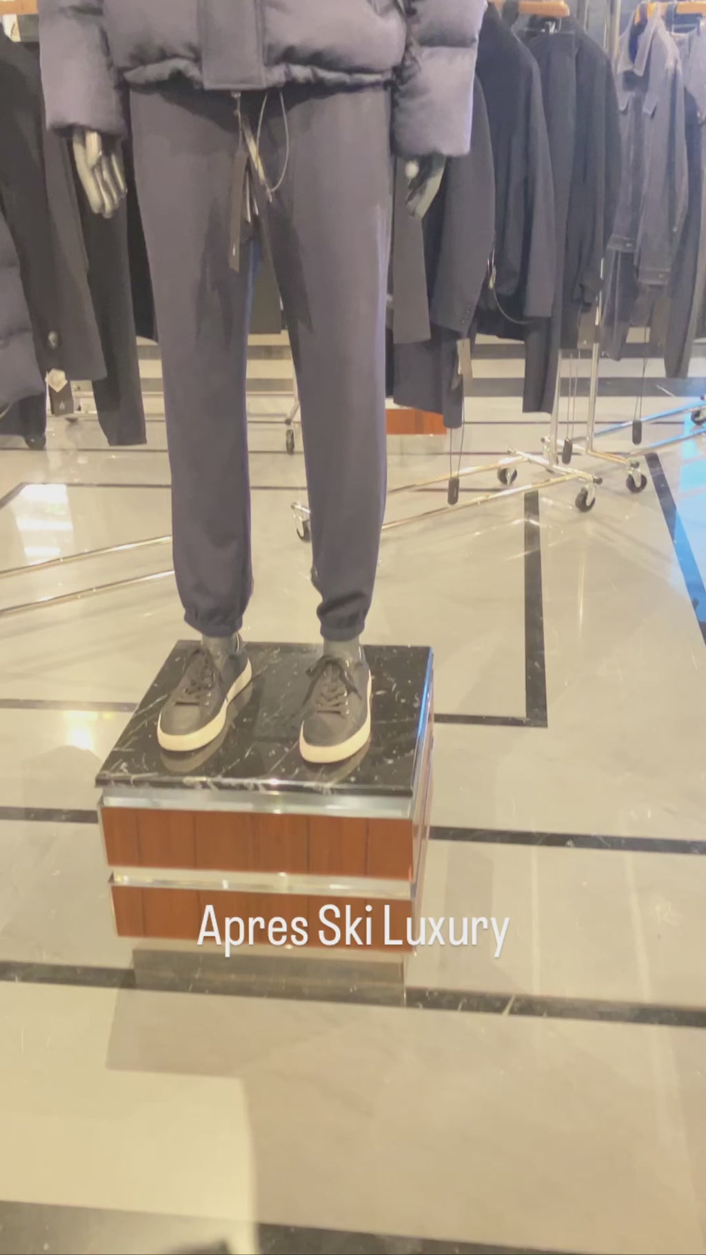 PUFFA IN CASHMERE ELASTICIZZATO CON IMBOTTITURA IN PIUMINO D'OCA 